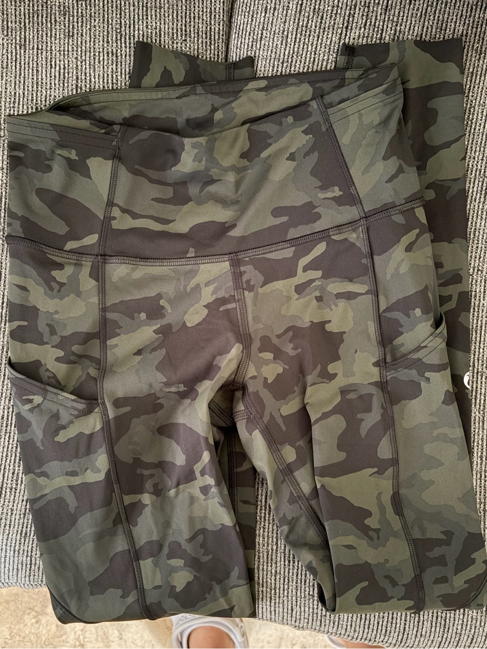 Lululemon bundle - Picture 3 of 7